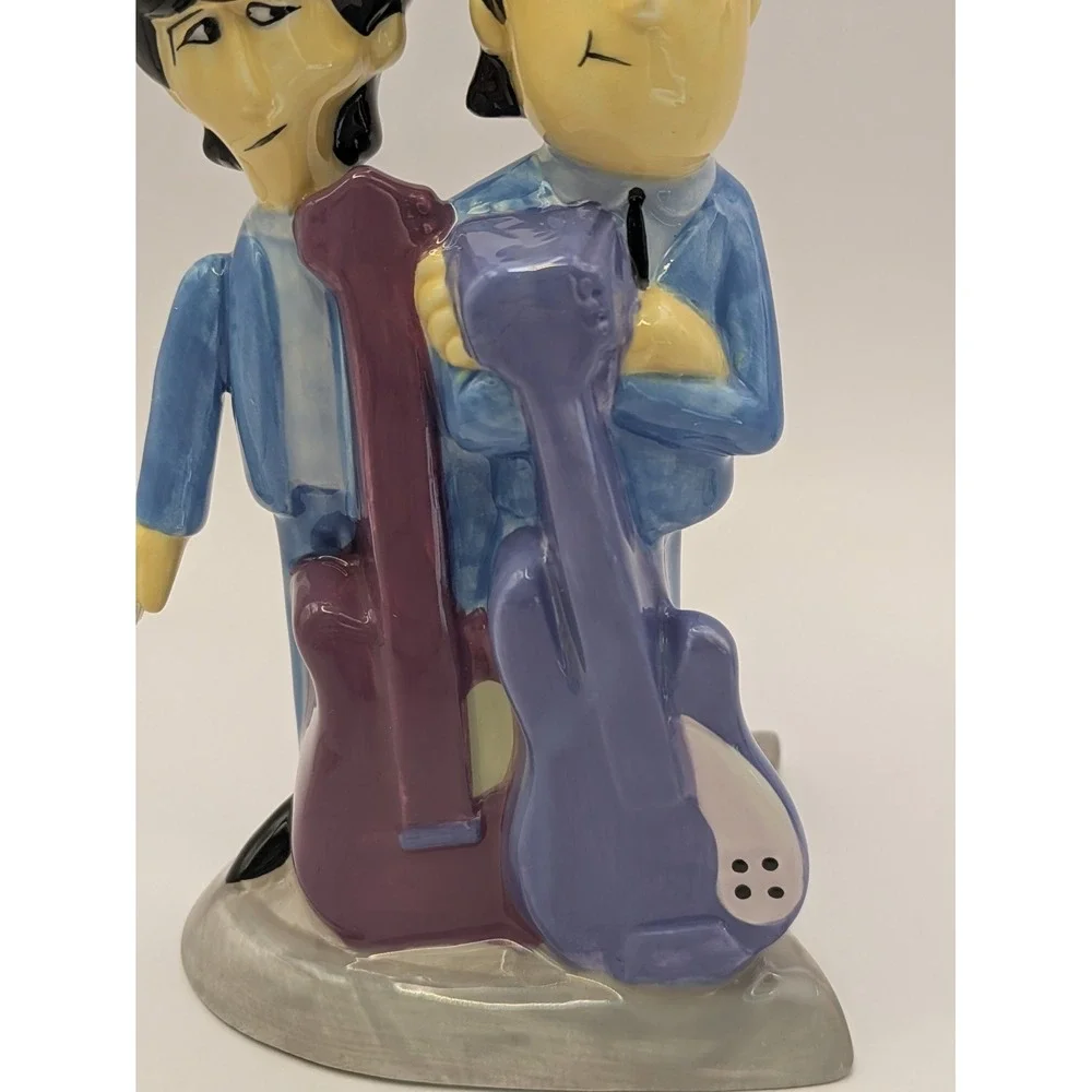 The Beatles Animated 2004 Vandor Apple Salt & Pepper Shakers NEW In Box‎